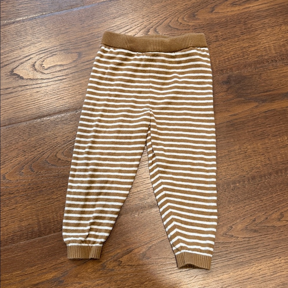 MATCHING SWEATER SET - Picture 3 of 4